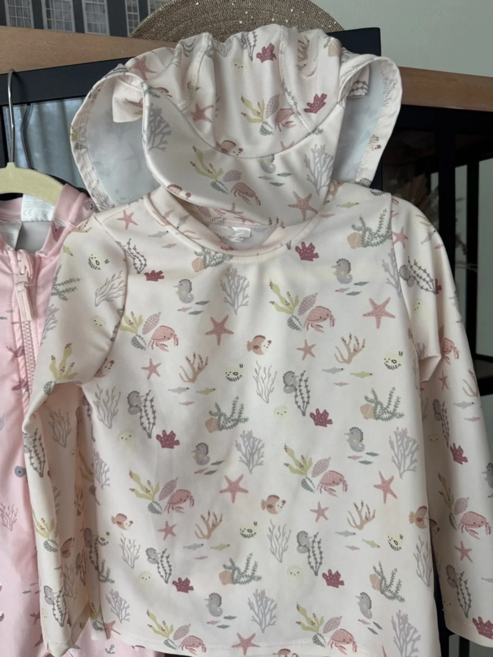 H&M rashguard one piece swimsuit romper long sleeve toddler pool zipper set hat
